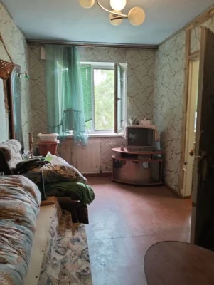 2к.кв.,ул.Театральная-пр.Богоявленский 15900$,торг