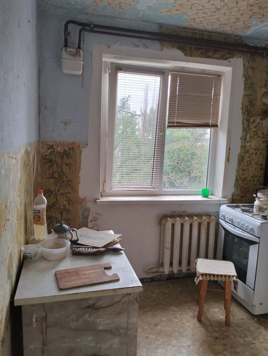 2к.кв.,ул.Театральная-пр.Богоявленский 15900$,торг