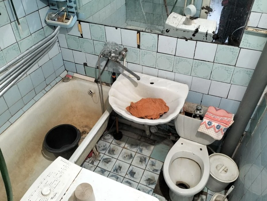 2к.кв.,ул.Театральная-пр.Богоявленский 15900$,торг