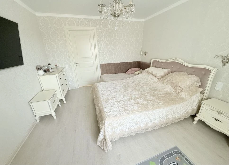 Продаж гарної 2 кімнатної квартири  в Центрі вул. Артилерійс