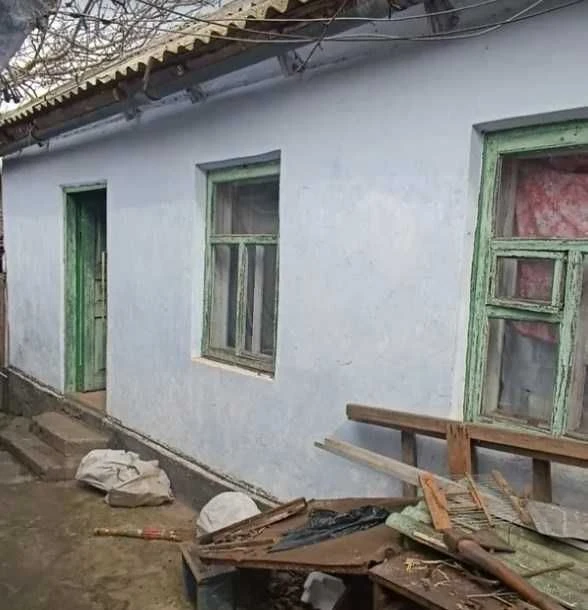 Продаж 1 поверхового будинку з верандою і ділянкою на 8 сото