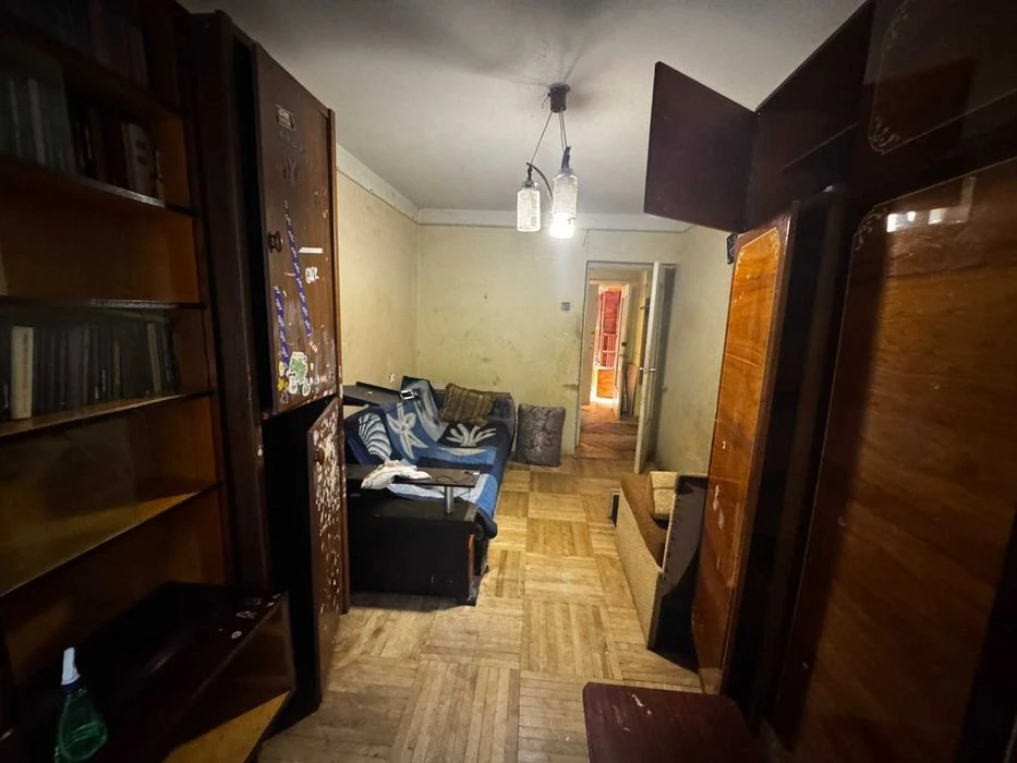 Продаж 3-кімнатної квартири в Шевченківському районі, вул. Т