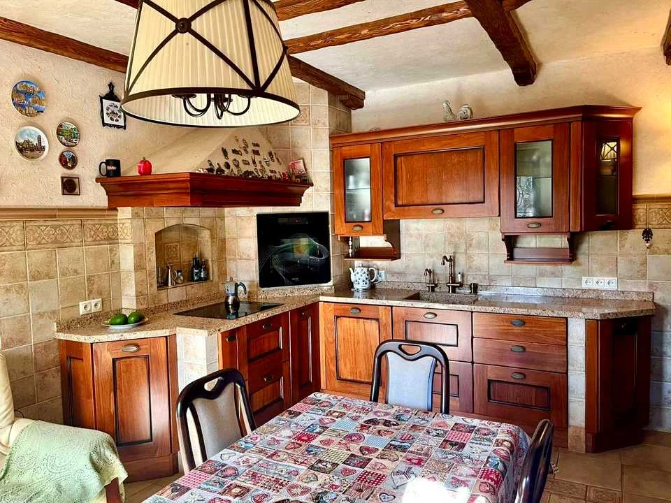 Квартира. Львів, Андрія Мельника вул. ()