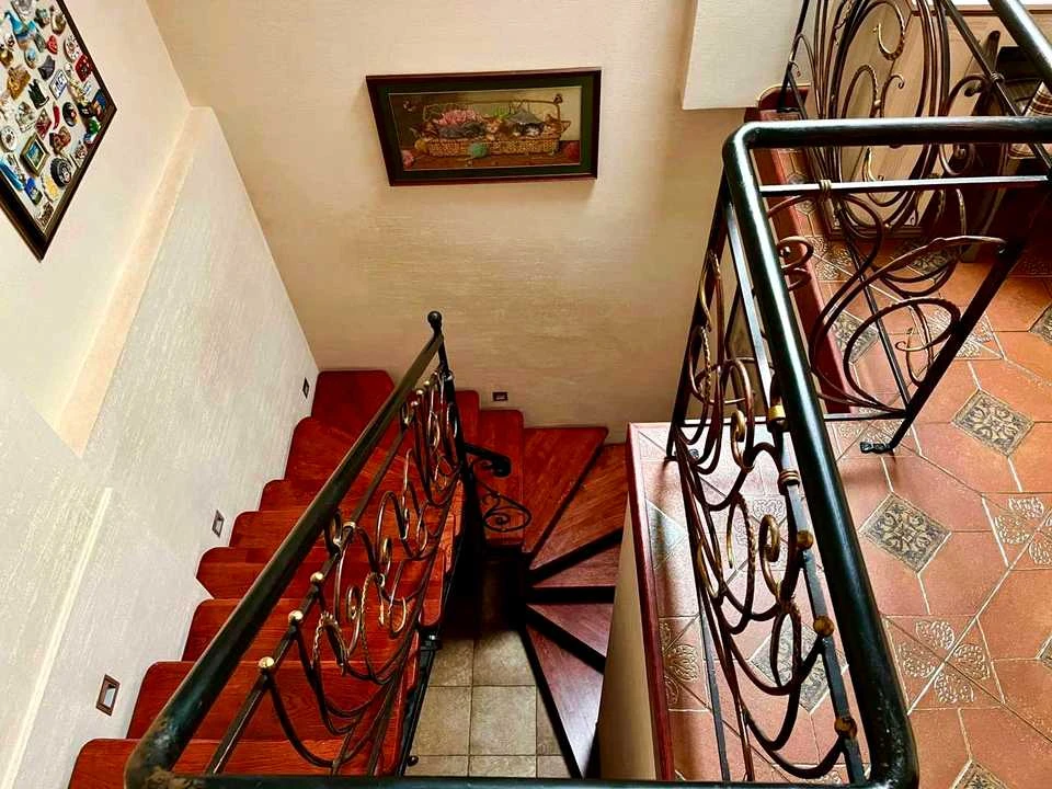 Квартира. Львів, Андрія Мельника вул. ()