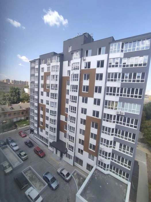Продаж великої трикімнатної квартири, новобудова, Гоголя 253