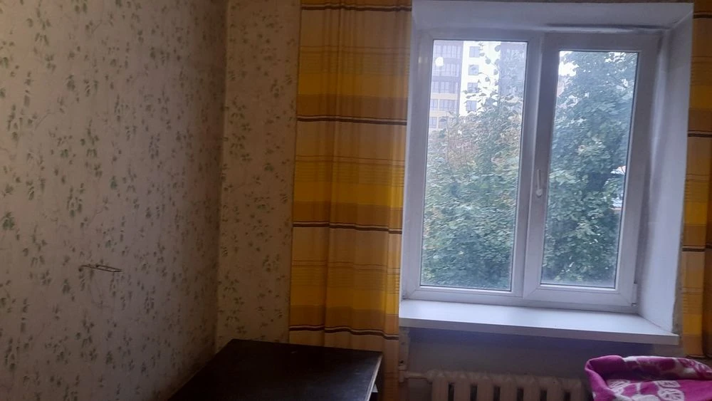 Продаж 2 кім. квар.  ЦЕНТР в цегляному будинку