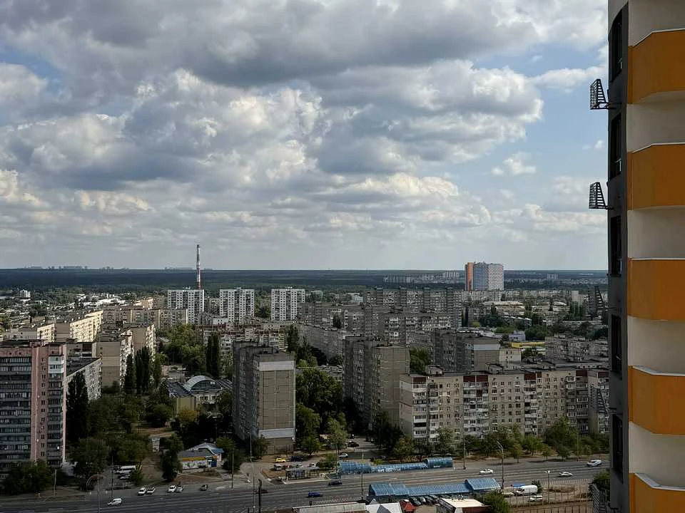 Квартира. Київ, Миколи Кибальчича вул.