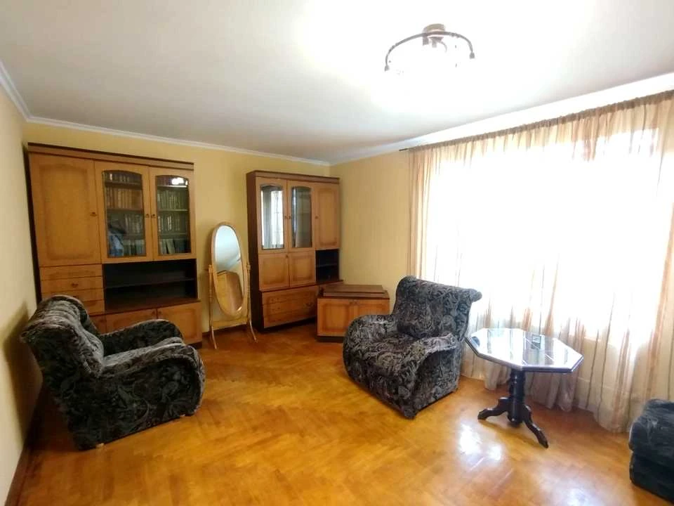 Квартира. Київ, Братиславська вул.