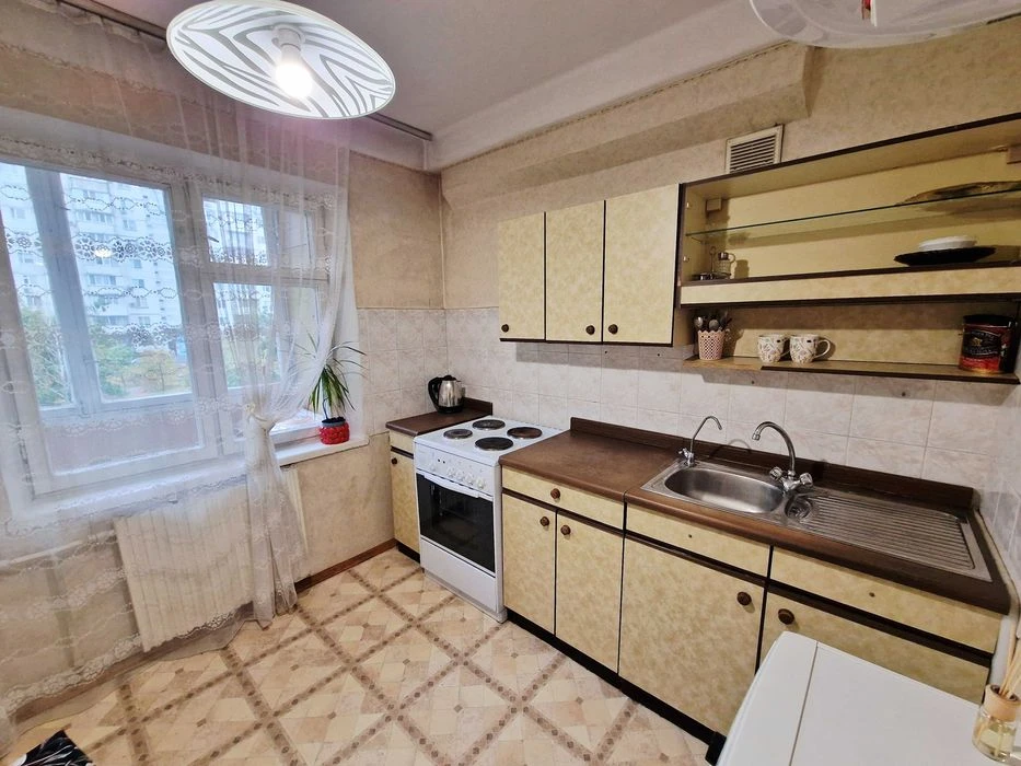 1к квартира Оболонь ст.м Мінська