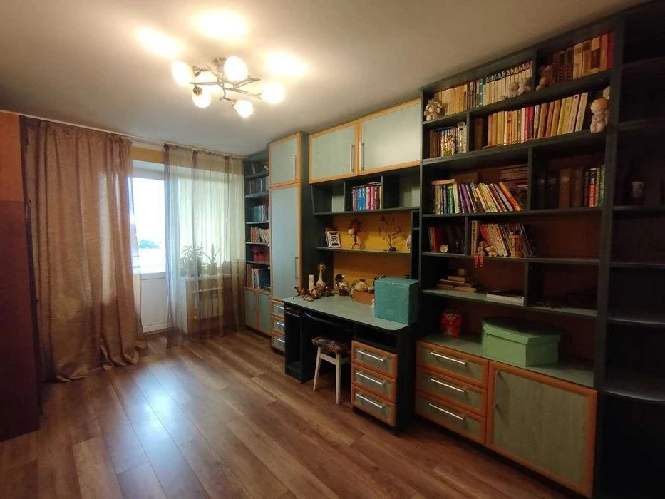 Без %! Продаж 2-кімнатної квартири Братиславська 13