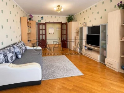 Продаж / Квартира / Оболонський район / вул. Левка Лук’яненк