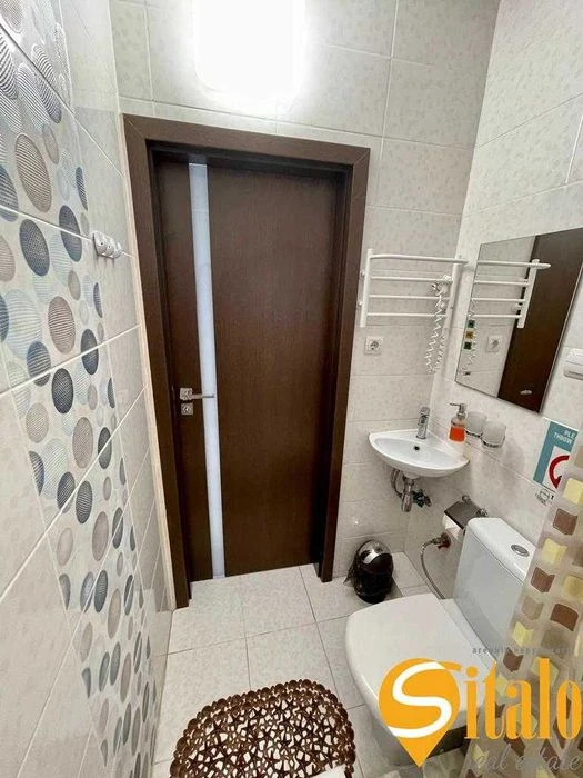 Продаж 2-кім. квартири на Драгоманова, Позняки, Ашан.