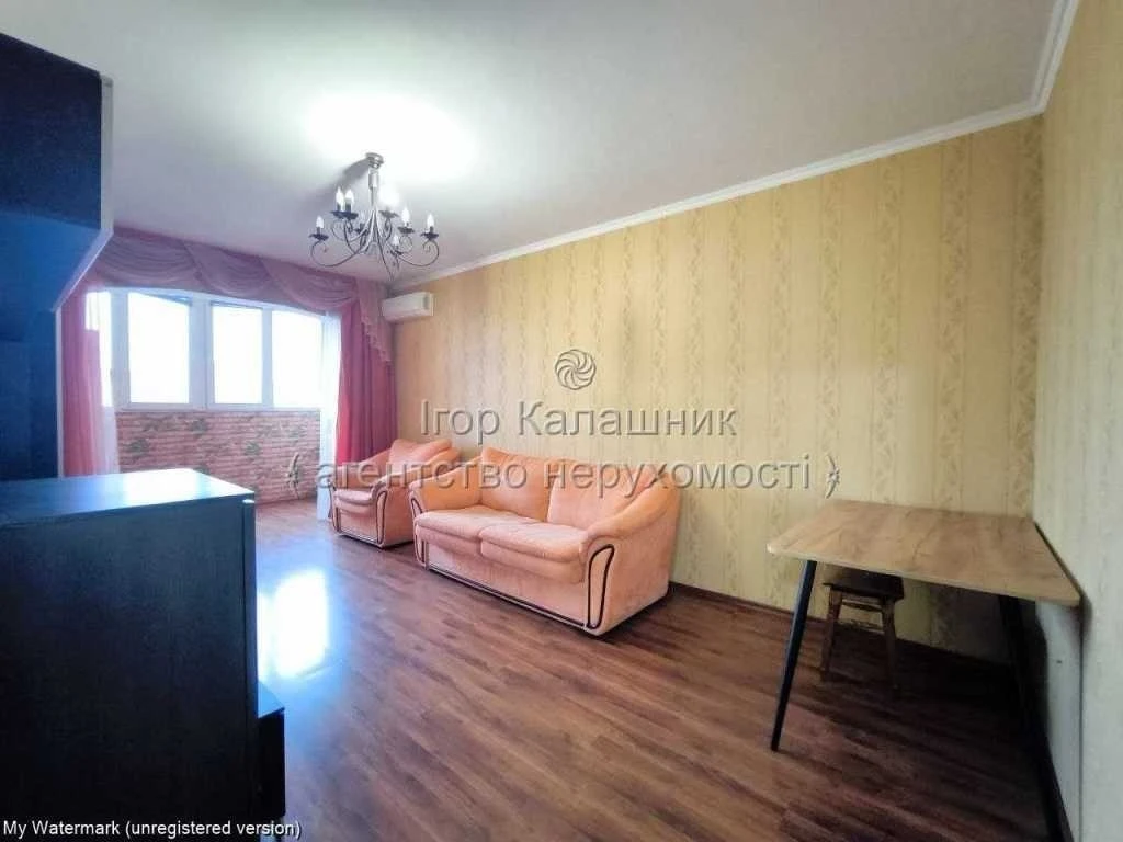 3-room apartment for sale 72.1 m², Yuriy Lytvynskoho St.,