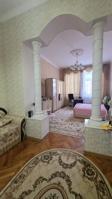Продаж двокімнатної квартири р-н Філармонії