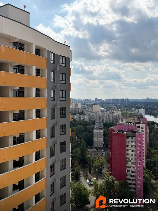 Без комісії. Продаж 1к квартири 30.2м2, ЖК Райдужний Дніпров