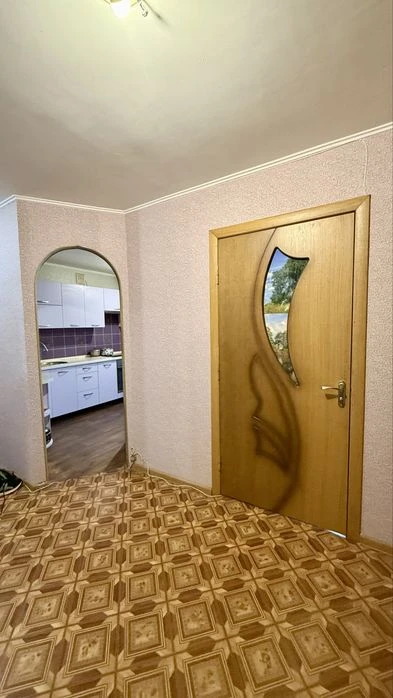 Продам 4-комн. квартиру на Бородинском в кирпичном доме