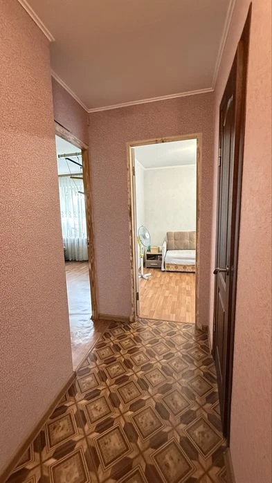 Продам 4-комн. квартиру на Бородинском в кирпичном доме