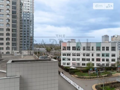 For sale 2-room apartment 88 sq. m on Dniprovska embankment 14 • ID 3463