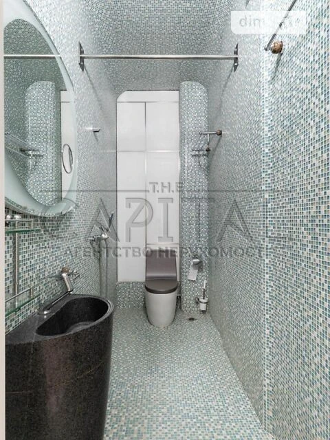 For sale 2-room apartment 88 sq. m on Dniprovska embankment 14 • ID 3463