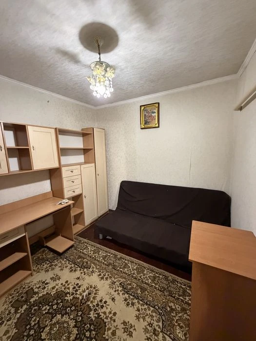 Продам частину будинку в р-ні 9ї Гімназії, 72,1м2, заїзд, ба