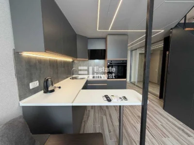 I will sell a 1-room two-level studio apartment on Aviahimichn St.
