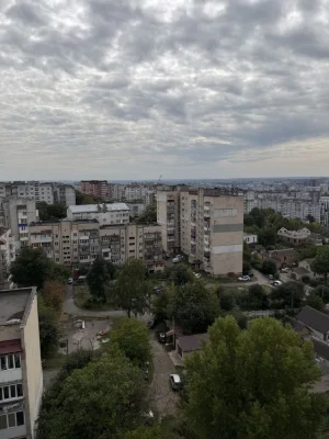 Продаж 3 к к на Виставці