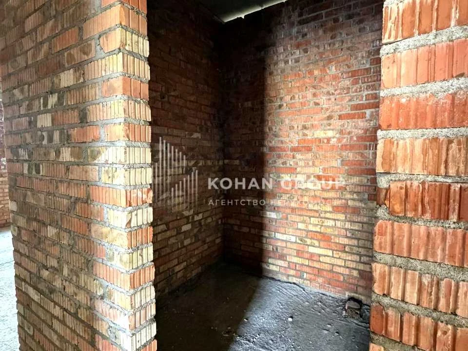 Будинок. Хмельницький, Героїв Крут вул. (Комунарів)