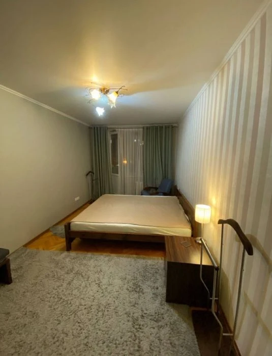 Продам 2 кім квартиру з ремонтом