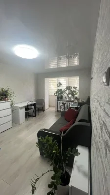 Продаж 2 кімнатноі квартири з ремонтом