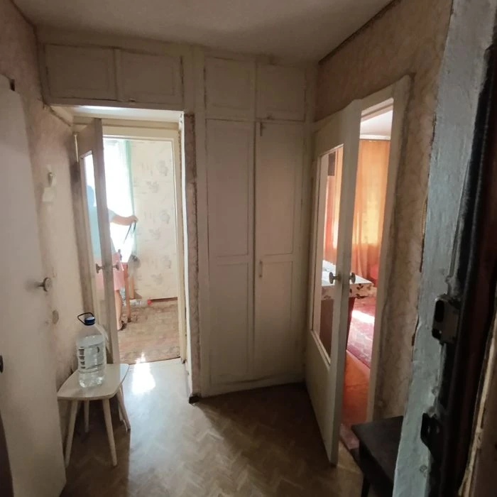 Продаю 1 кім квартиру Інгульський район ( Карла Маркса ,  Тр