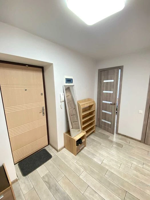Продам 3-х кімнатну студію з автономкою на Харківський.