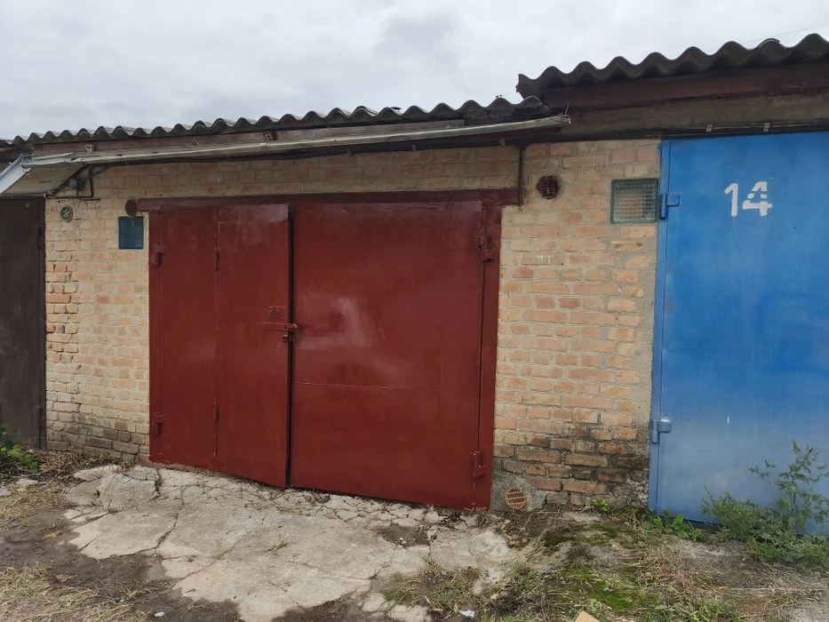 Продам капітальный гараж в АГК "Гаражний"