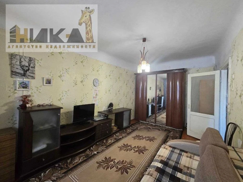 Продам 1 кімнатну квартиру вул. Глісерна
