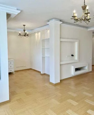 Продаж 4-к. квартири 5/5ц 128/65/17м² вул. Джорджа Вашингтон