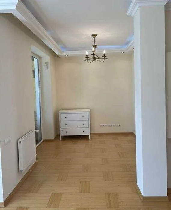 Продаж 4-к. квартири 5/5ц 128/65/17м² вул. Джорджа Вашингтон