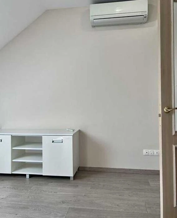 Продаж 4-к. квартири 5/5ц 128/65/17м² вул. Джорджа Вашингтон