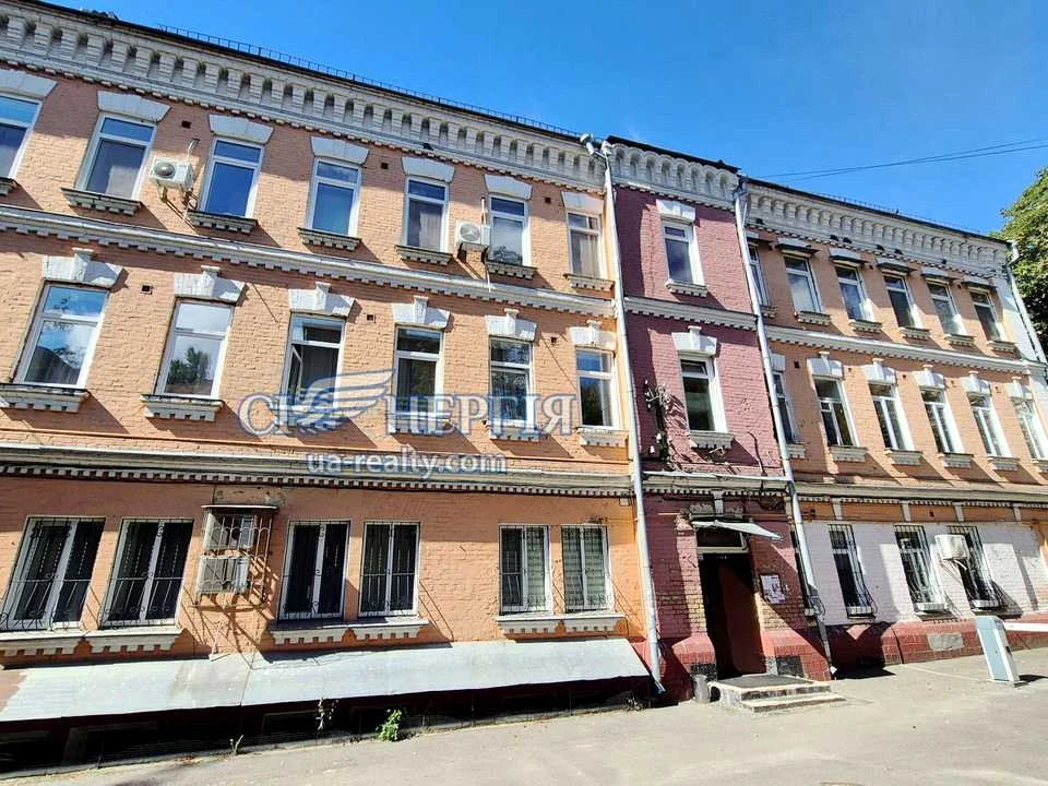 Квартира. Київ, Панаса Мирного вул.