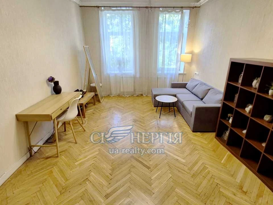 Квартира. Київ, Панаса Мирного вул.