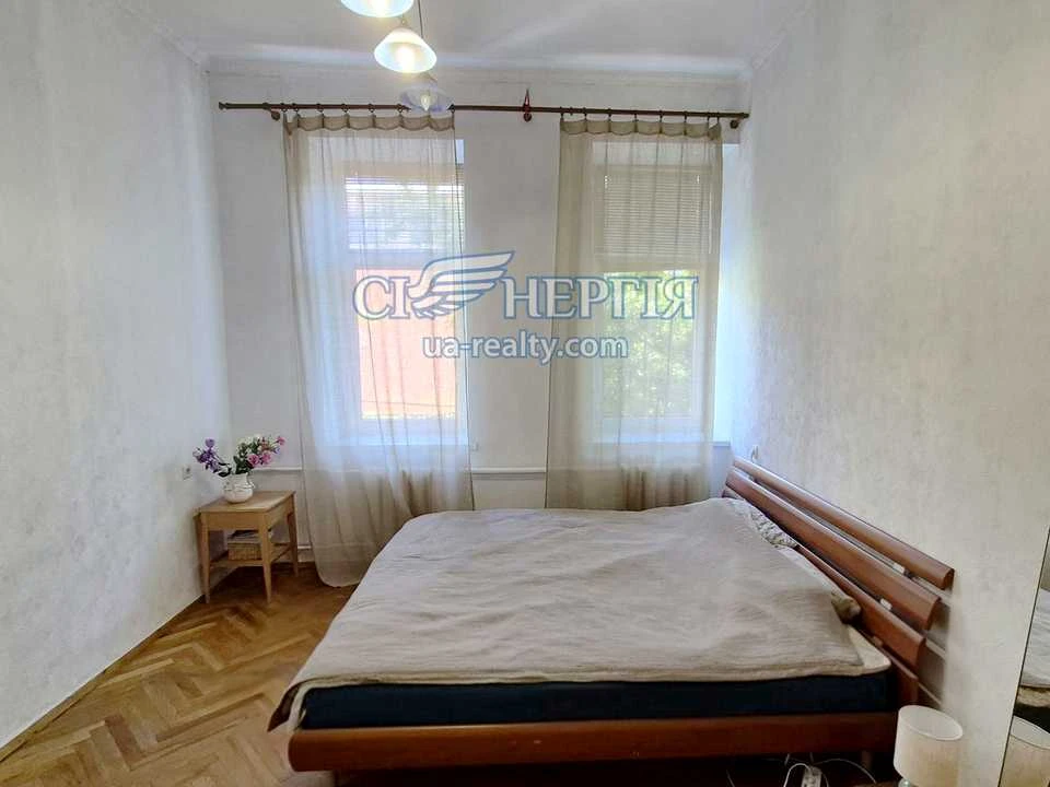 Квартира. Київ, Панаса Мирного вул.