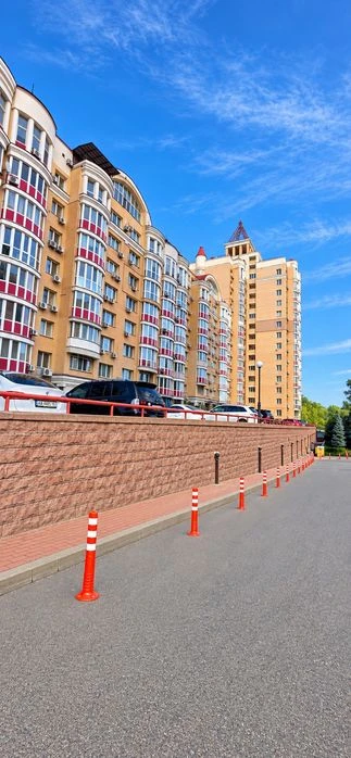 ПРОДАМ 2к квартиру 88м.2. ЖК ОАЗИС,  Володимира Івасюка 6. П