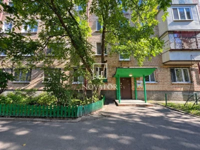 Продам 2-Кімнатну квартиру з доглянутим ремонтом,Київ,10хв д