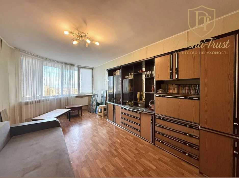 ТЕРМІНОВИЙ ПРОДАЖ  1к кв 48 м2  Харківське шосе 19 А