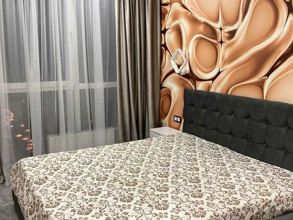 Квартира. Київ, Салютна вул., 2к