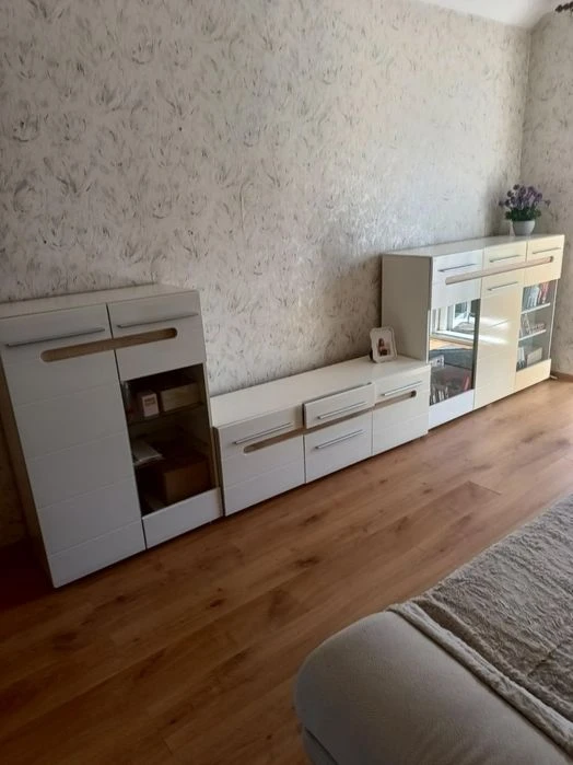 Продам 3-х Центр Нагорка пр. Яворницкого сталинка район Верн