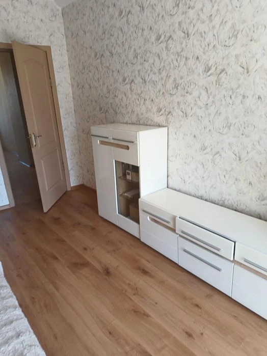 Продам 3-х Центр Нагорка пр. Яворницкого сталинка район Верн