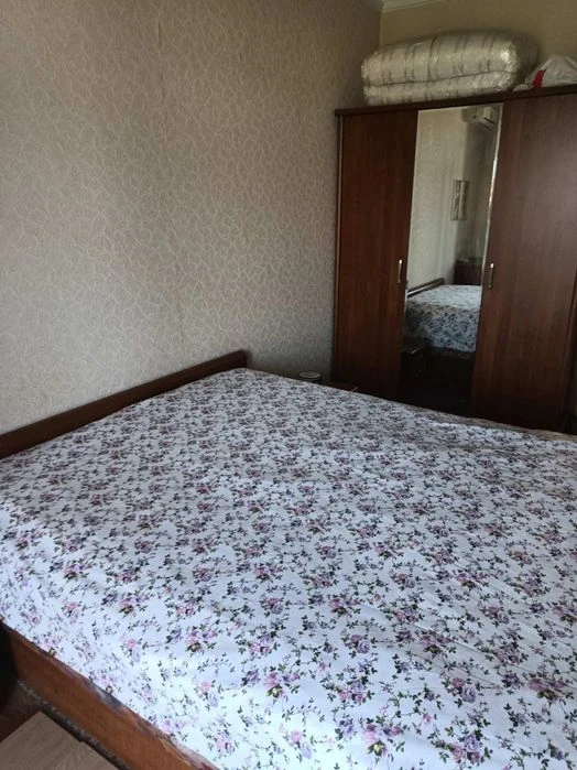 Продам 3-х Центр Нагорка пр. Яворницкого сталинка район Верн