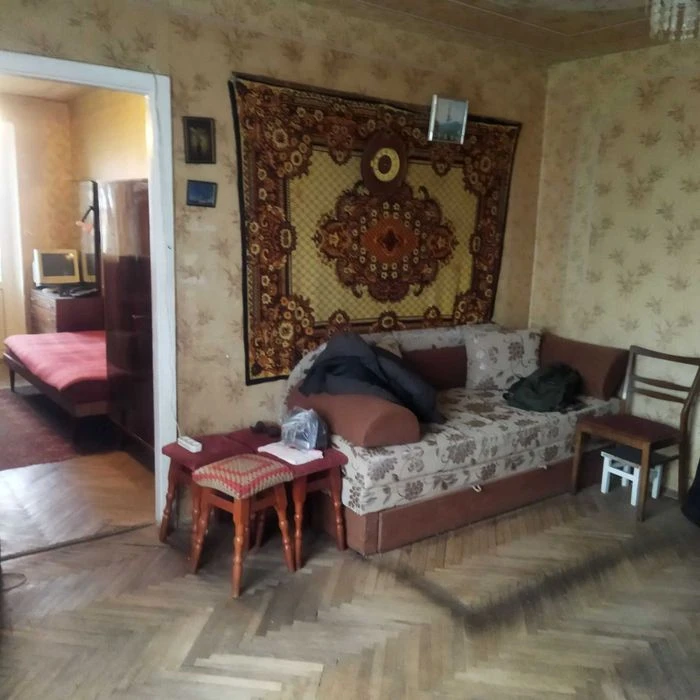 Продам трикімнатну квартиру ,  вул. Кубанській України (Марш
