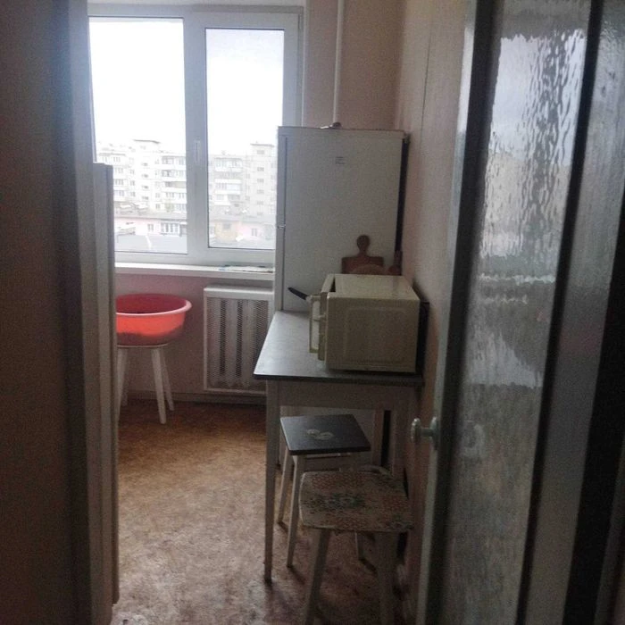 Продам трикімнатну квартиру ,  вул. Кубанській України (Марш