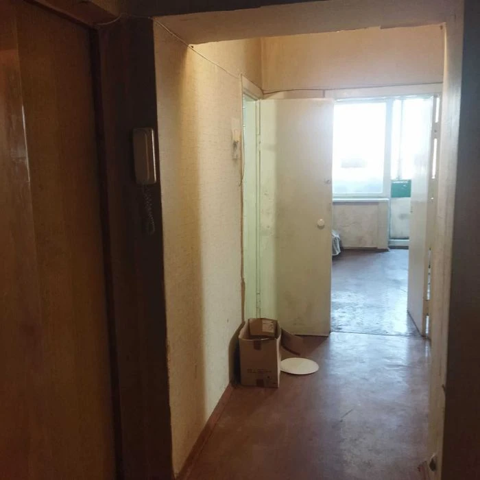 Продам трикімнатну квартиру на вул. Омеляновича-Павленка (Су