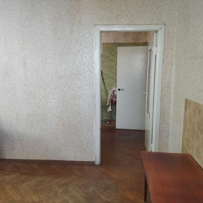 Продам трикімнатну квартиру на вул. Омеляновича-Павленка (Су